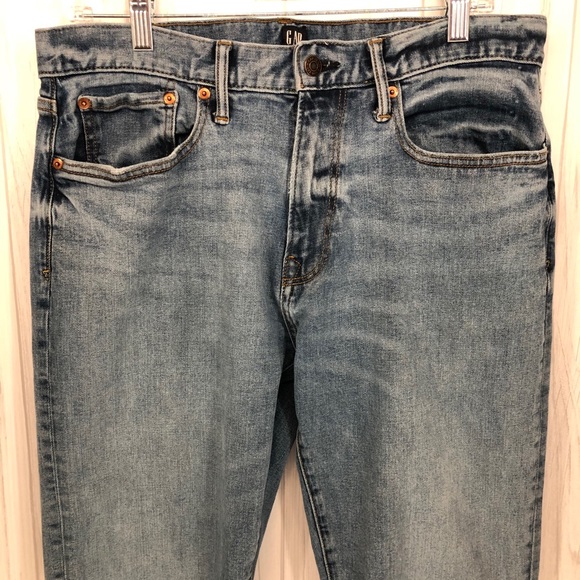 GAP Jeans | Athletic Fit Straight Leg | 32x34 - Picture 2 of 13